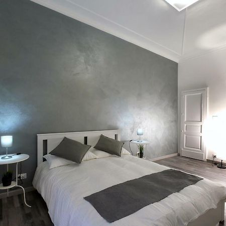 Tembo House - Pantano 2 Apartment Catania Bagian luar foto
